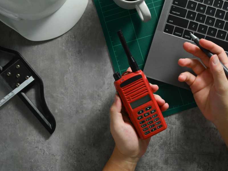 Soluciones integrales en radiocomunicaciones: más allá del equipo